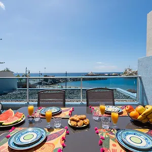 Beachfront In Puerto Mogan Apartment